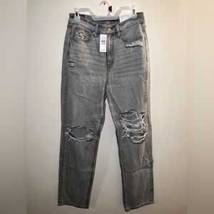 AE Ripped Highest Waist 90s Boyfriend Jean Womens size 8 Brand New